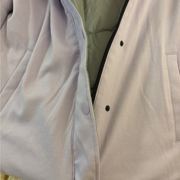 （SOLD) Reversible Roots Puffer Jacket - Picture 12 of 12